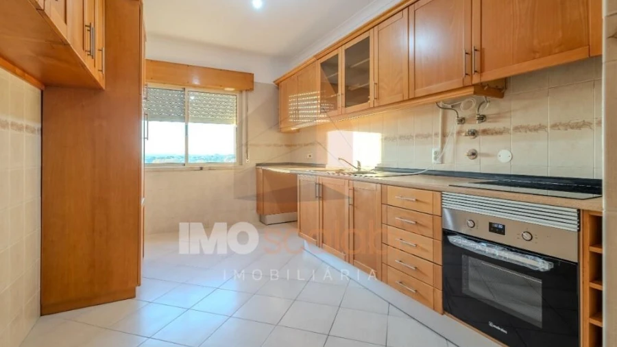 Apartamento T3 para Venda em Romeira e Várzea