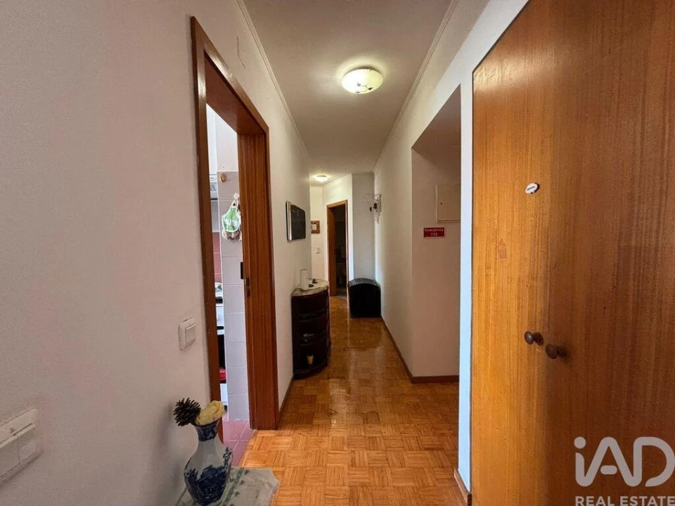 Apartamento T2 para Venda em Caparica e Trafaria Foto 3