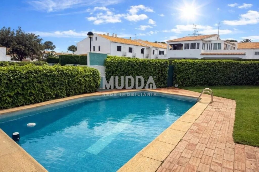 Apartamento T2 para Venda em Quarteira Foto 9