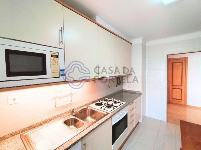 Apartamento T1 para Venda em Lumiar Foto 12