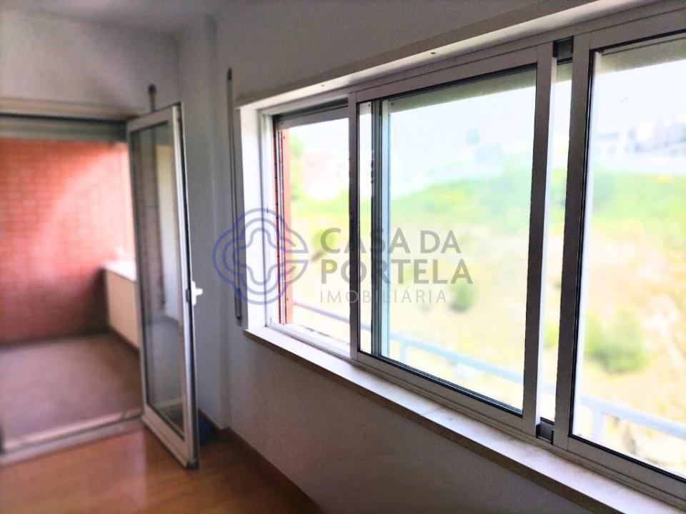 Apartamento T1 para Venda em Lumiar Foto 5