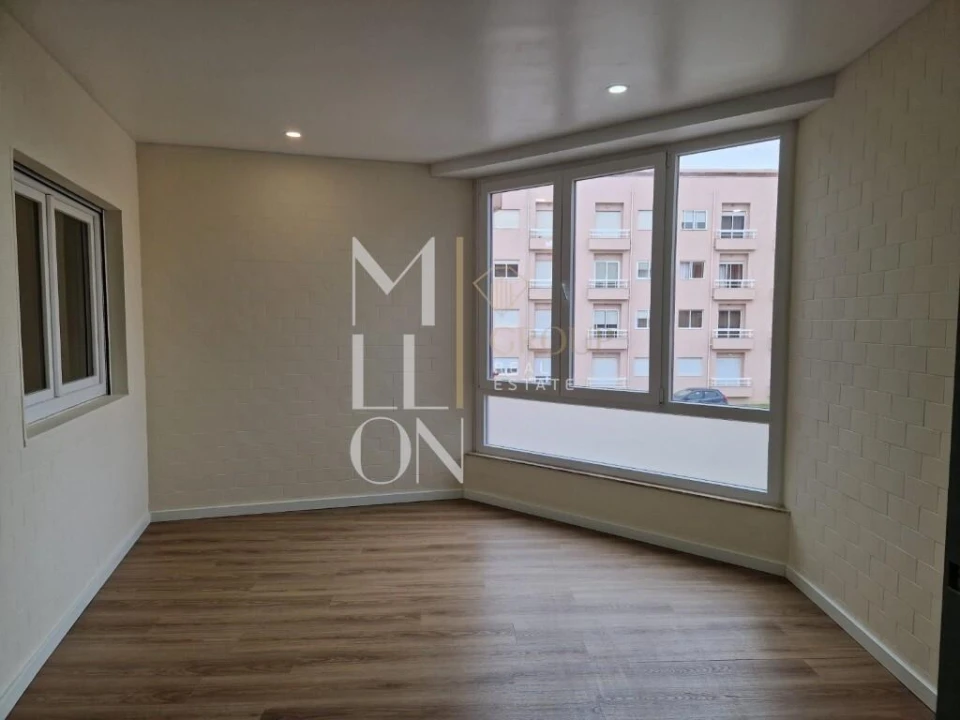 Apartamento T1 para Venda em Vila do Conde Foto 3