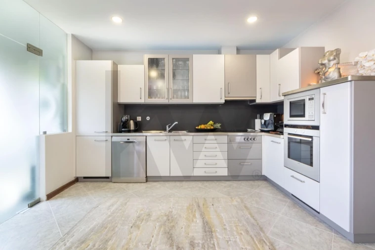 Apartamento T2 para Venda em Santa Maria de Lamas Foto 13