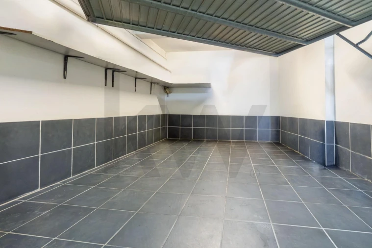 Apartamento T2 para Venda em Santa Maria de Lamas Foto 32