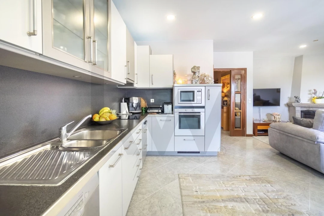 Apartamento T2 para Venda em Santa Maria de Lamas Foto 14