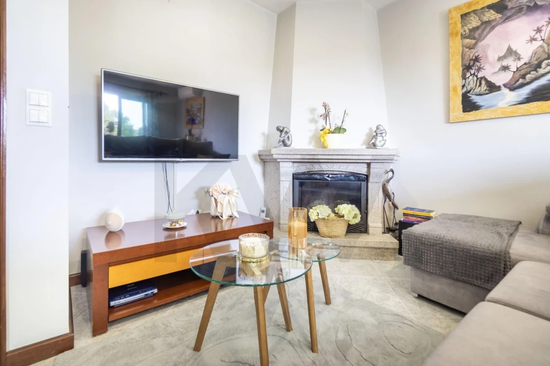 Apartamento T2 para Venda em Santa Maria de Lamas Foto 16