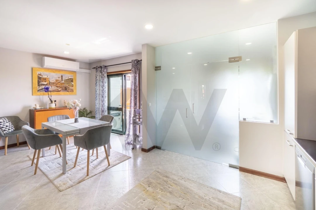 Apartamento T2 para Venda em Santa Maria de Lamas Foto 15