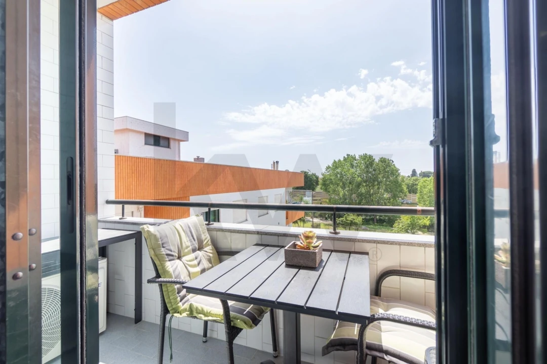 Apartamento T2 para Venda em Santa Maria de Lamas Foto 18