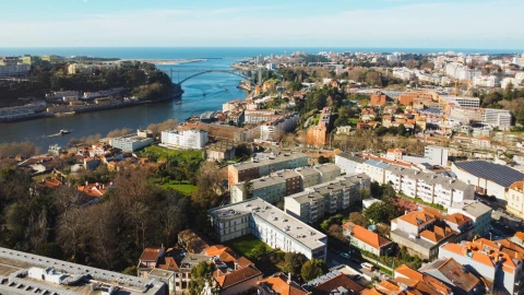 Apartamento T1 para Arrendamento em Lordelo do Ouro e Massarelos
