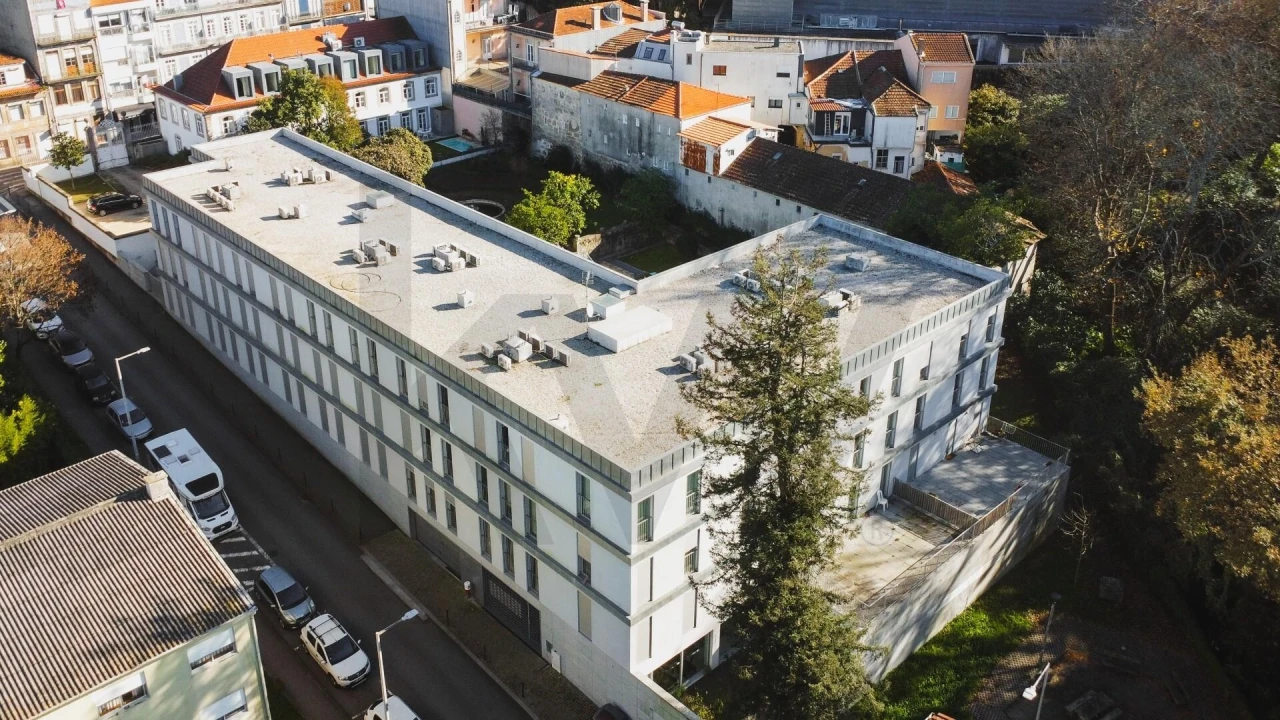Apartamento T1 para Arrendamento em Lordelo do Ouro e Massarelos Foto 28