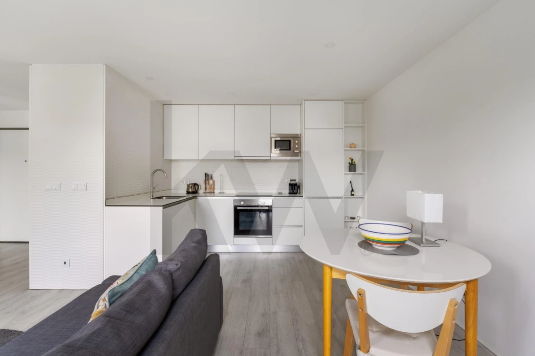 Apartamento T1 para Arrendamento em Lordelo do Ouro e Massarelos Foto 3
