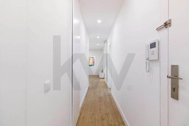 Apartamento T3 para Venda em Santo António Foto 7