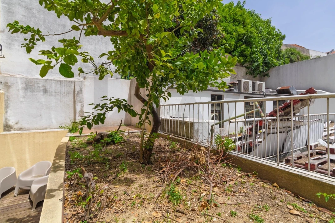 Apartamento T3 para Venda em Santo António Foto 22