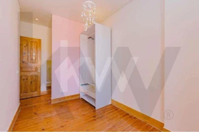 Apartamento T5 para Arrendamento em Penha de França