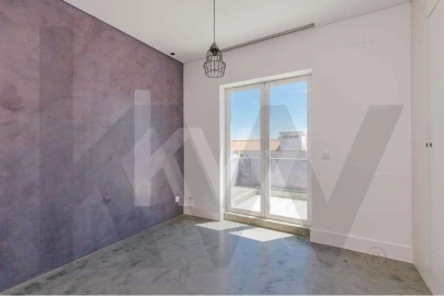 Apartamento T5 para Arrendamento em Penha de França