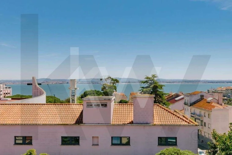 Apartamento T5 para Arrendamento em Penha de França Foto 53