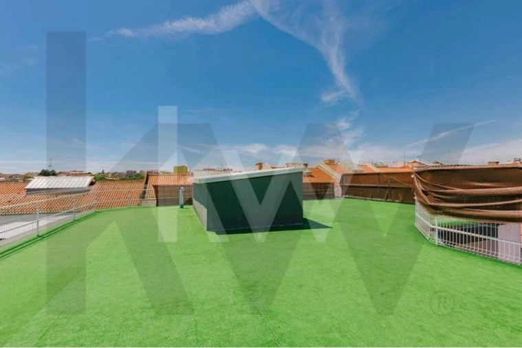 Apartamento T5 para Arrendamento em Penha de França Foto 60