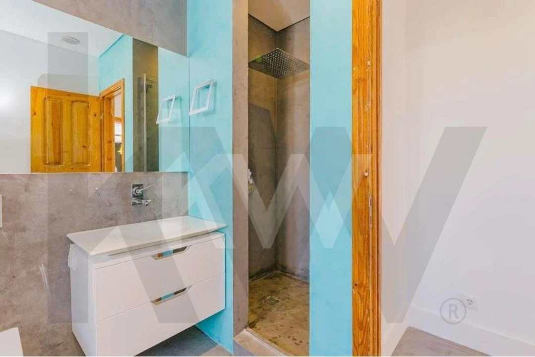 Apartamento T5 para Arrendamento em Penha de França Foto 16