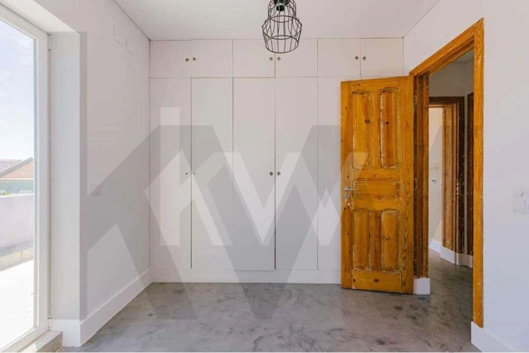 Apartamento T5 para Arrendamento em Penha de França Foto 20