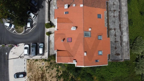 Garagem para Venda em Santo Antonio dos Olivais