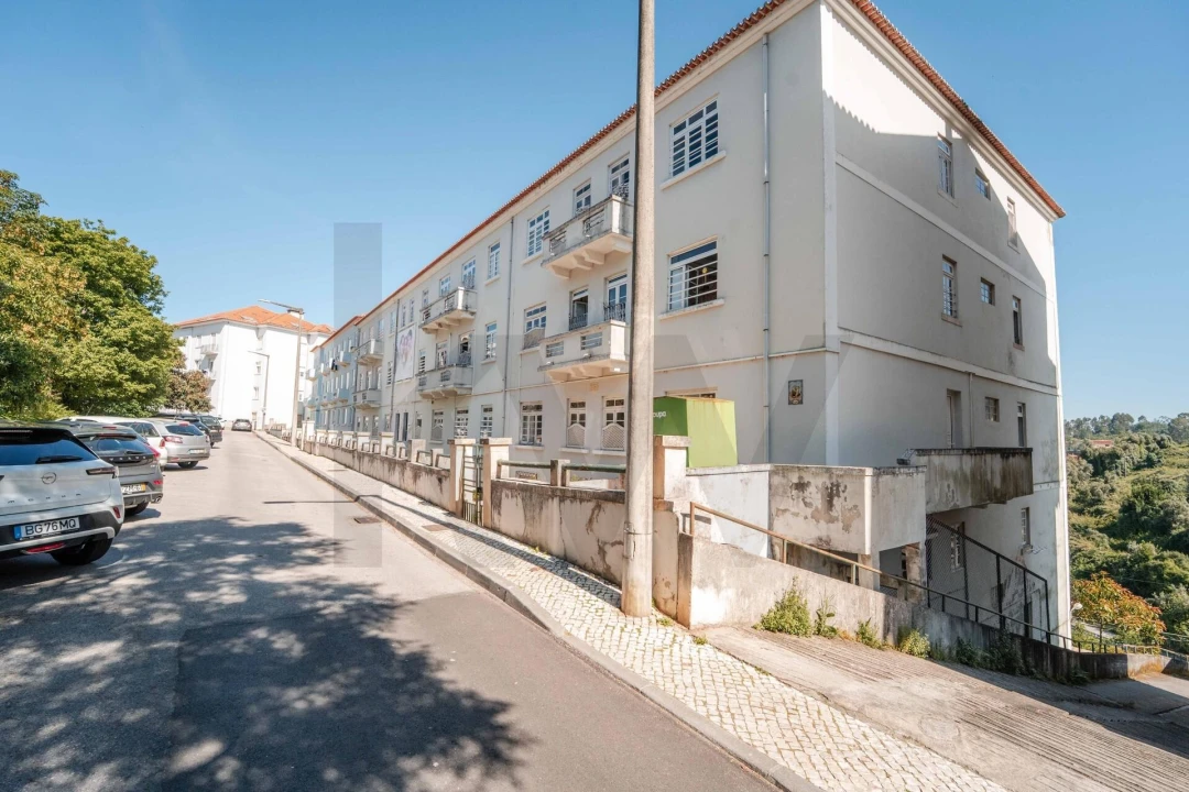 Garagem para Venda em Santo Antonio dos Olivais Foto 12