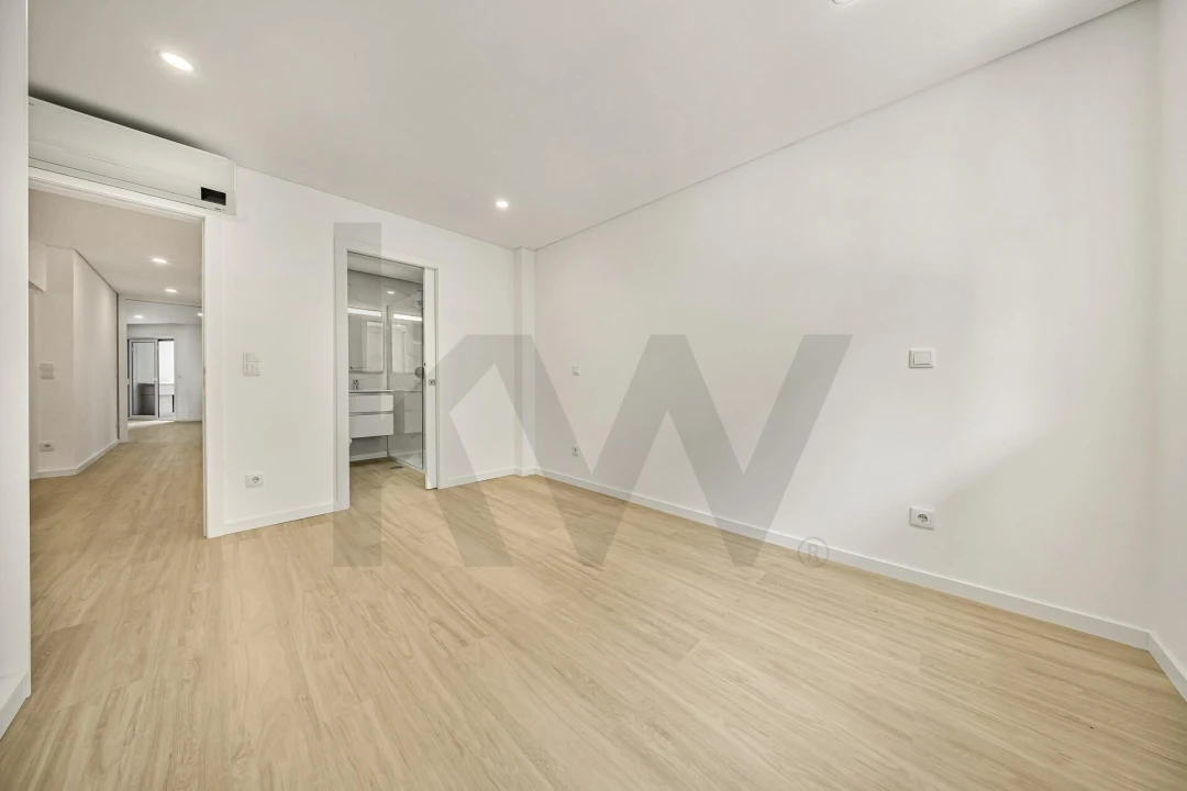 Apartamento T2 para Venda em Cedofeita, Santo Ildefonso, Sé, Miragaia, São Nicolau e Vitória Foto 33