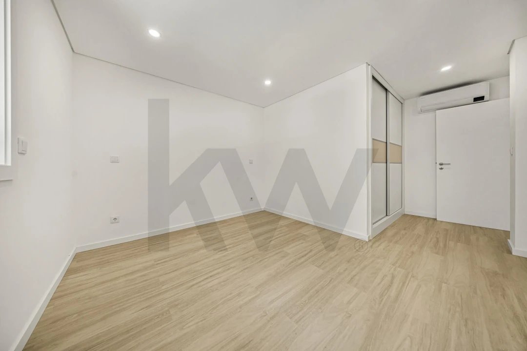 Apartamento T2 para Venda em Cedofeita, Santo Ildefonso, Sé, Miragaia, São Nicolau e Vitória Foto 36