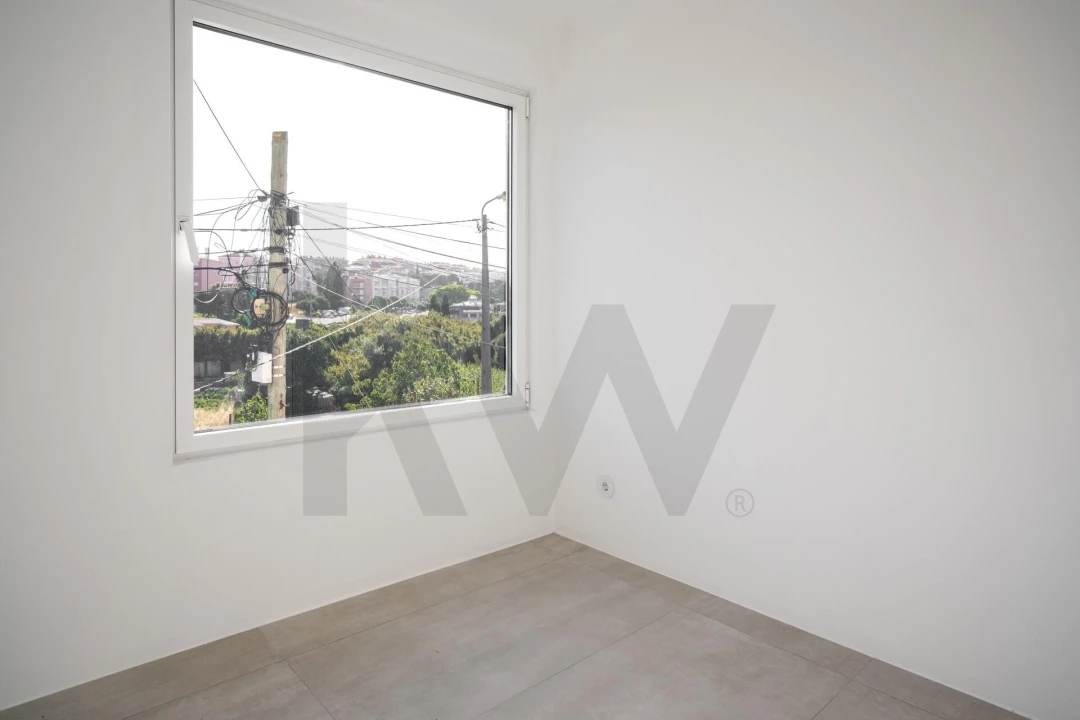 Moradia T2 para Venda em São Domingos de Rana Foto 18