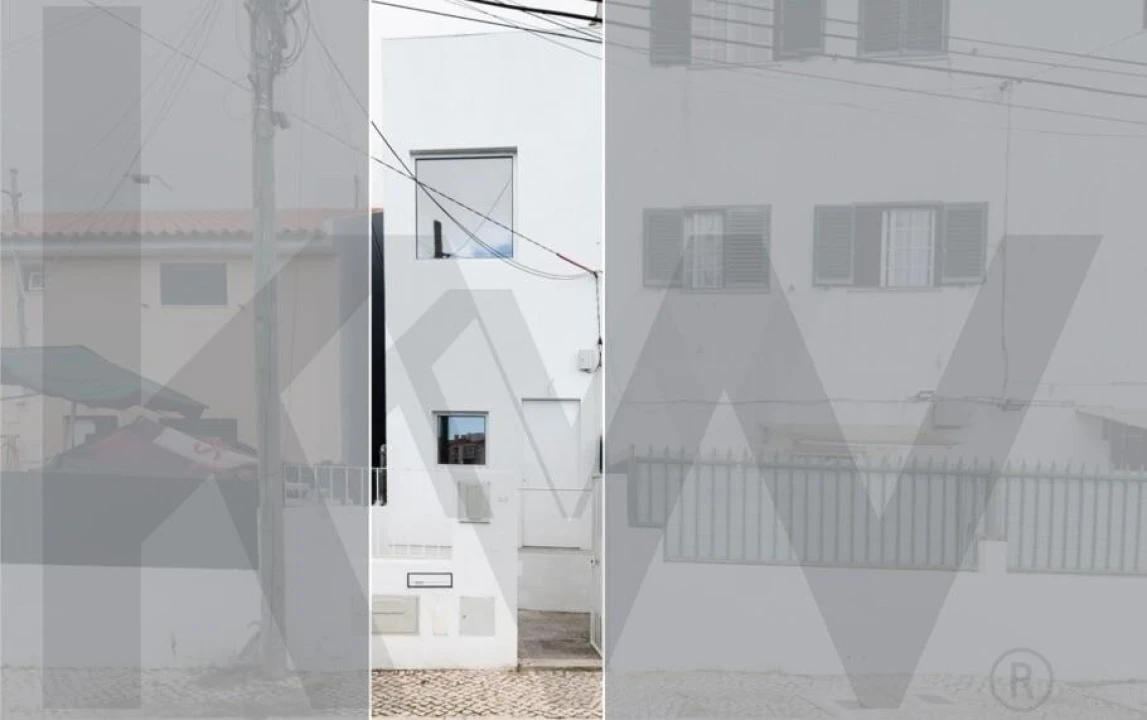 Moradia T2 para Venda em São Domingos de Rana Foto 1