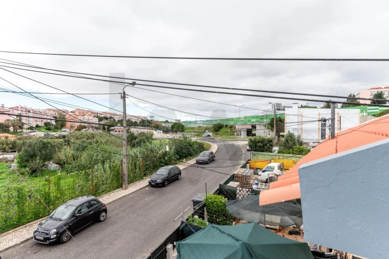 Moradia T2 para Venda em São Domingos de Rana Foto 24