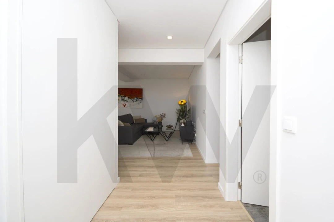 Apartamento T3 para Venda em Almada, Cova da Piedade, Pragal e Cacilhas Foto 3