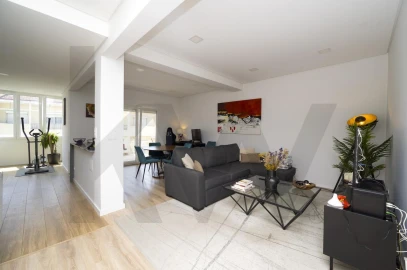 Apartamento T3 para Venda em Almada, Cova da Piedade, Pragal e Cacilhas