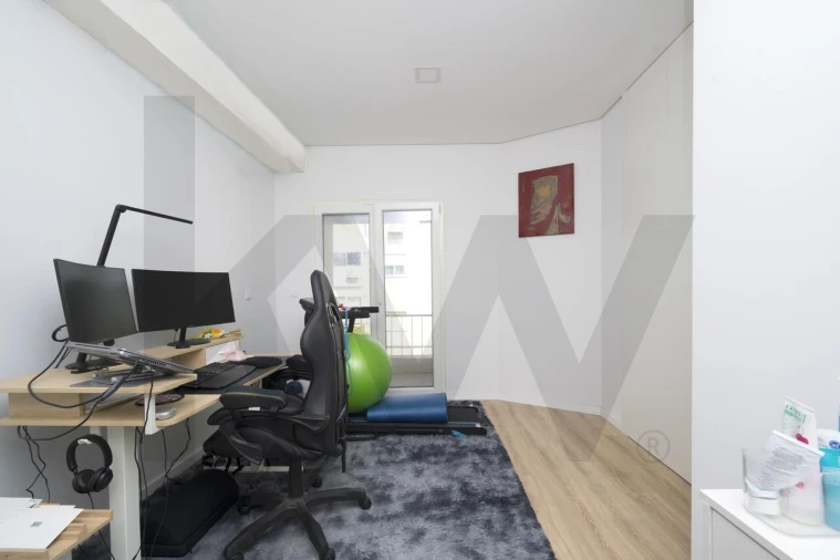 Apartamento T3 para Venda em Almada, Cova da Piedade, Pragal e Cacilhas Foto 23