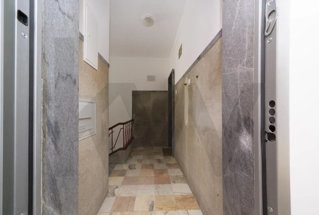 Apartamento T3 para Venda em Almada, Cova da Piedade, Pragal e Cacilhas Foto 27