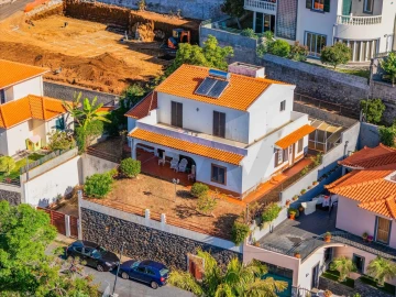 Moradia T4 para Venda em São Martinho