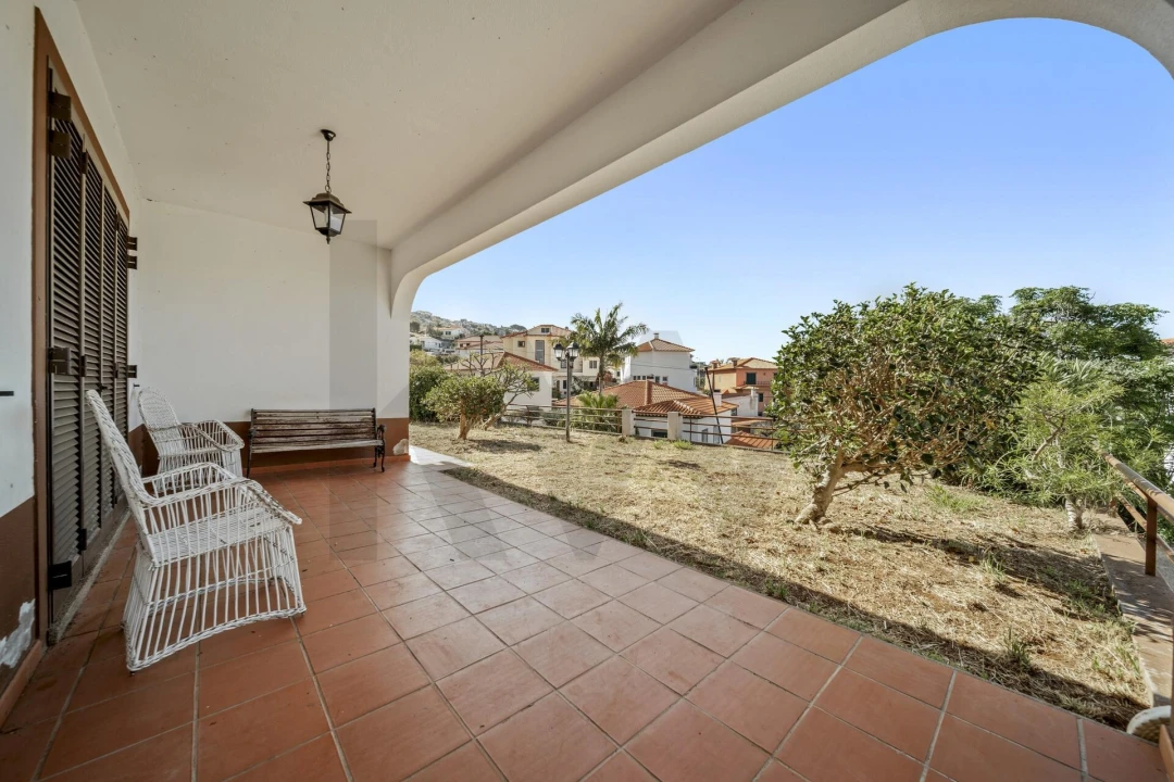 Moradia T4 para Venda em São Martinho Foto 7