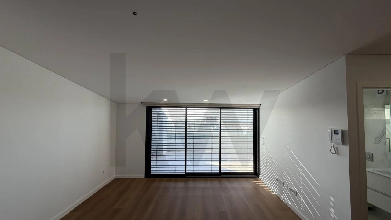 Apartamento T1 para Venda em Anta e Guetim Foto 10