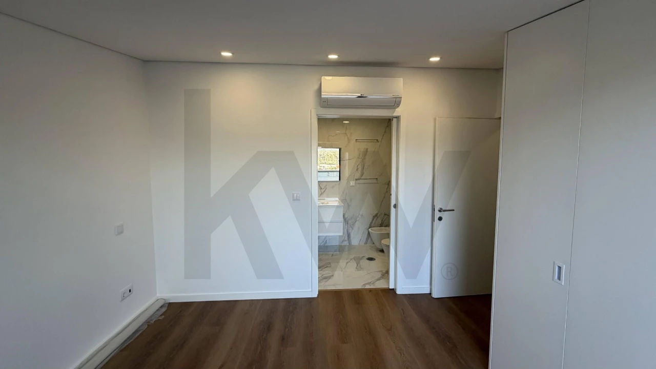 Apartamento T1 para Venda em Anta e Guetim Foto 22