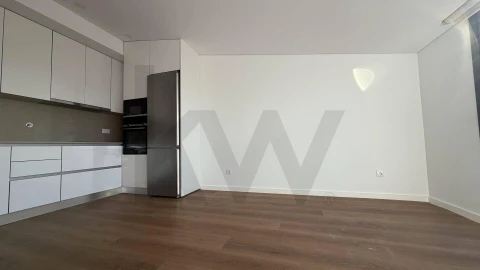 Apartamento T1 para Venda em Anta e Guetim
