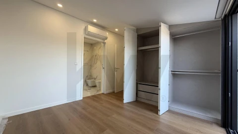 Apartamento T1 para Venda em Anta e Guetim