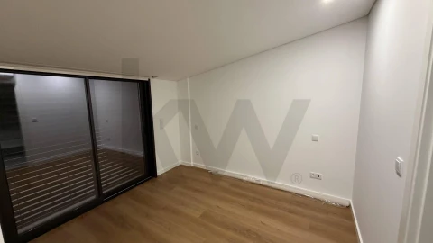 Apartamento T1 para Venda em Anta e Guetim