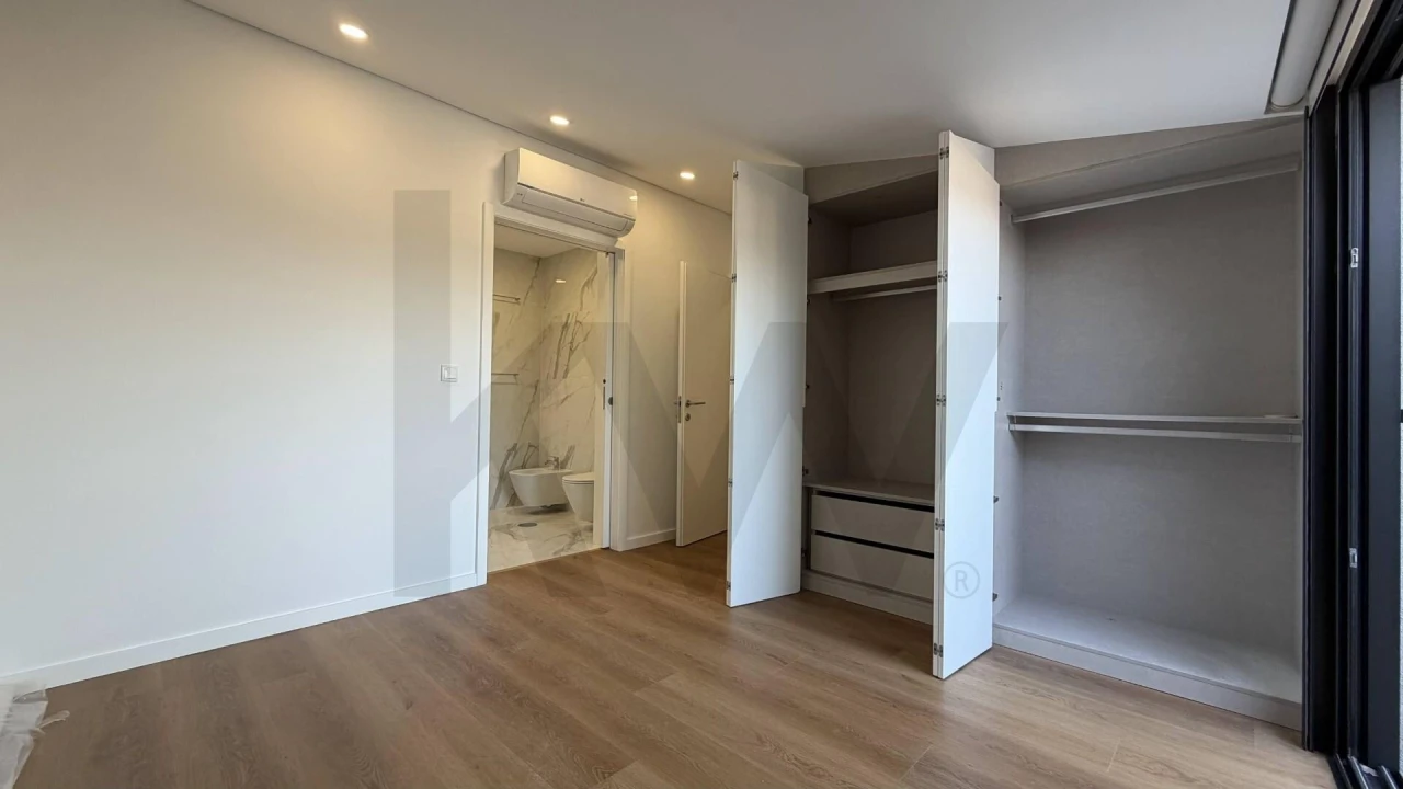 Apartamento T1 para Venda em Anta e Guetim Foto 23