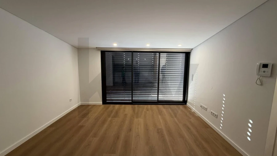 Apartamento T1 para Venda em Anta e Guetim Foto 11