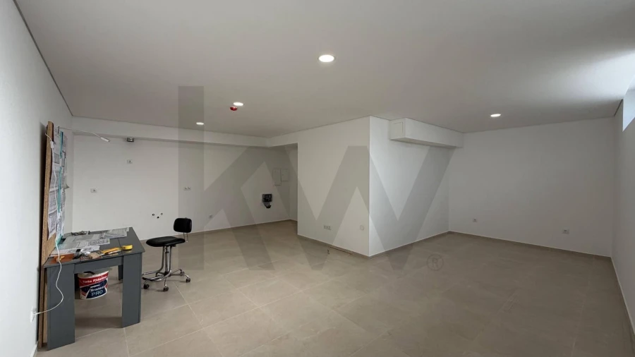 Apartamento T1 para Venda em Anta e Guetim Foto 34