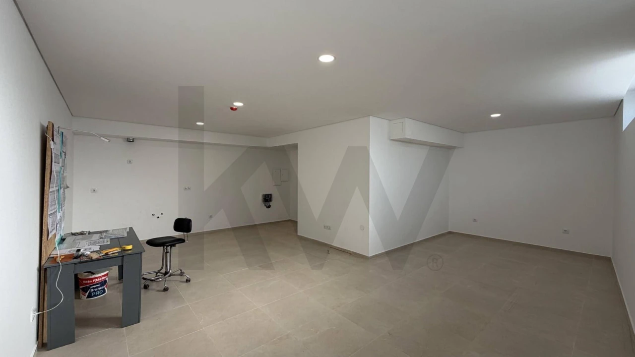 Apartamento T1 para Venda em Anta e Guetim Foto 34