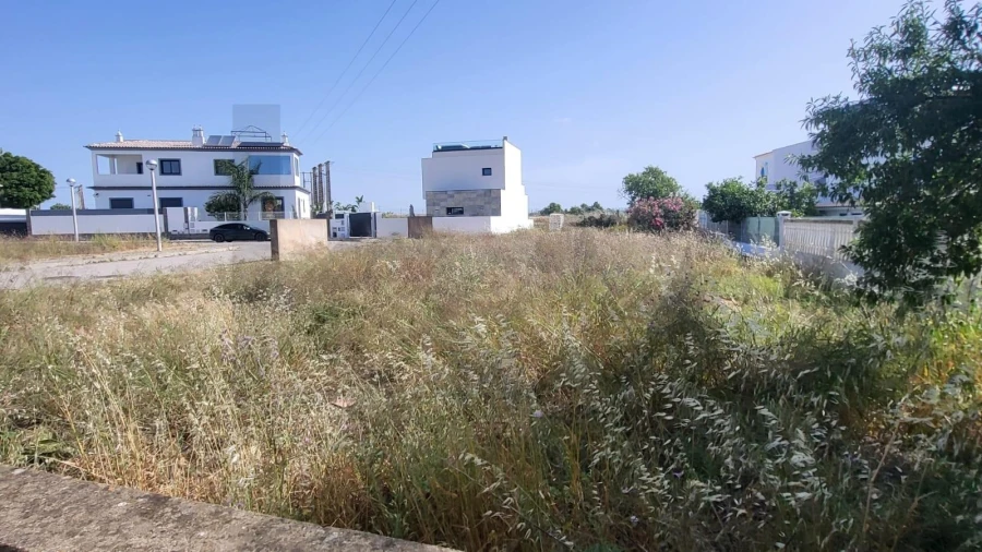 Terreno para Venda em Armação de Pera Foto 7