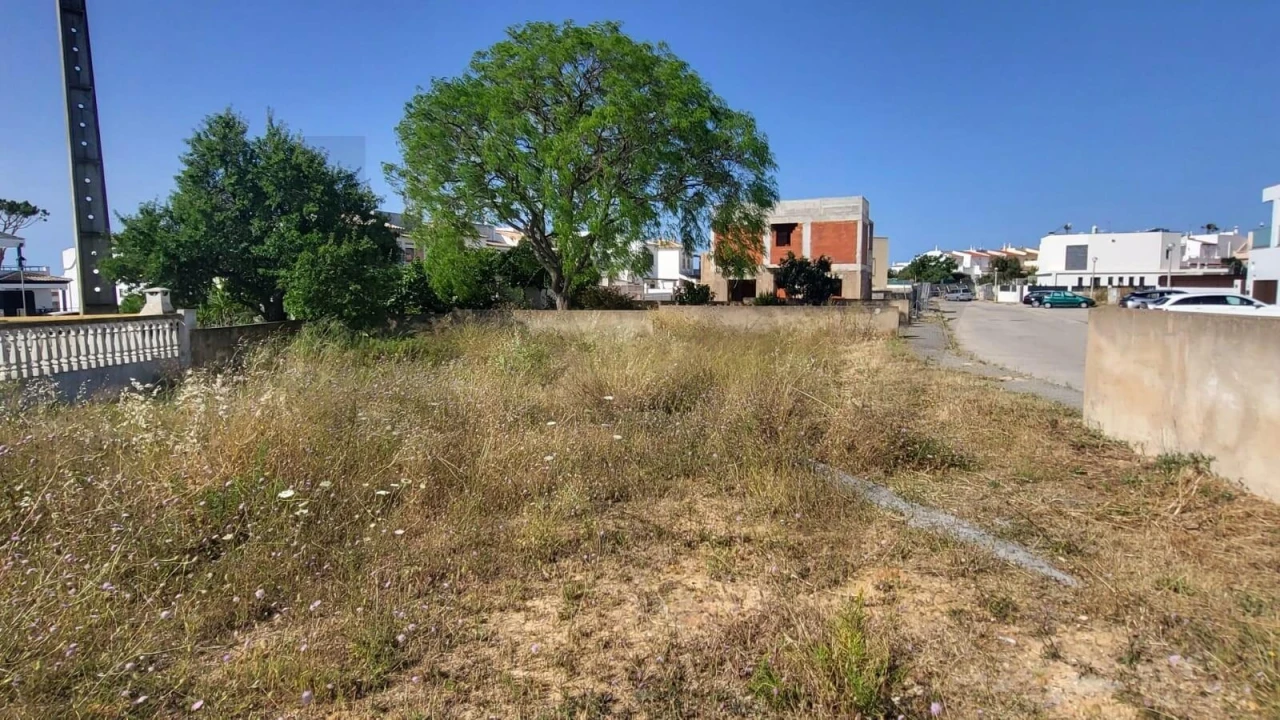 Terreno para Venda em Armação de Pera Foto 6