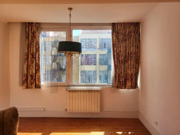 Apartamento T2 para Venda em Arroios