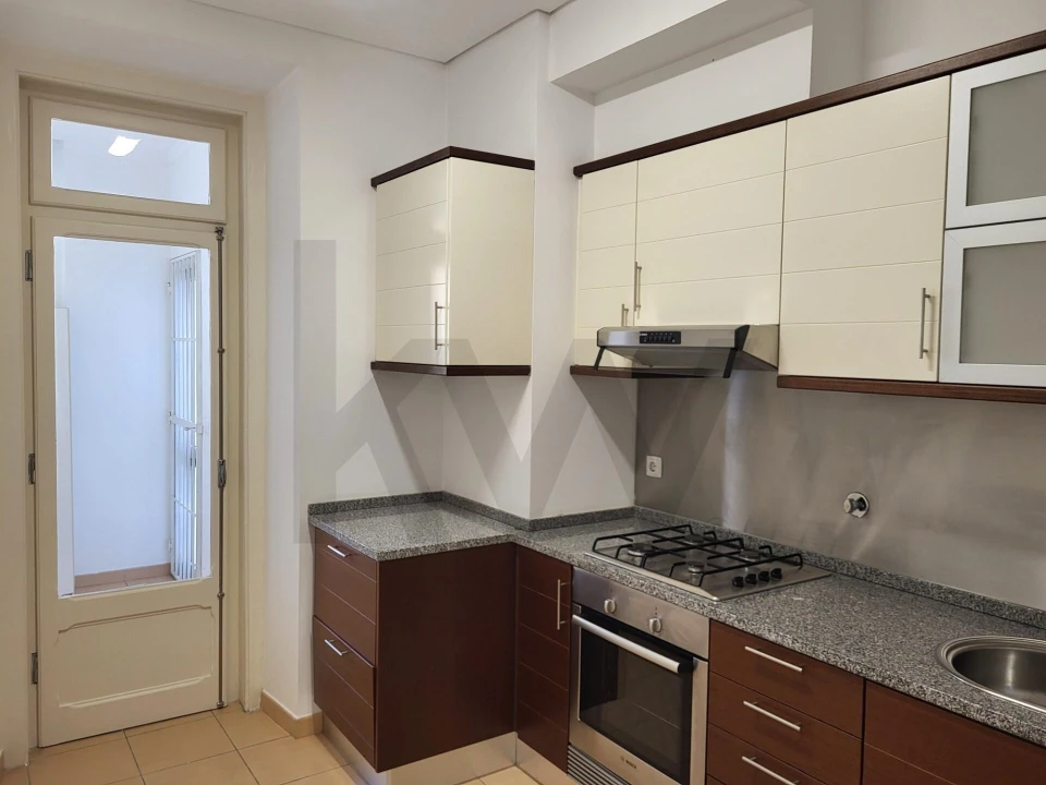 Apartamento T2 para Venda em Arroios Foto 26