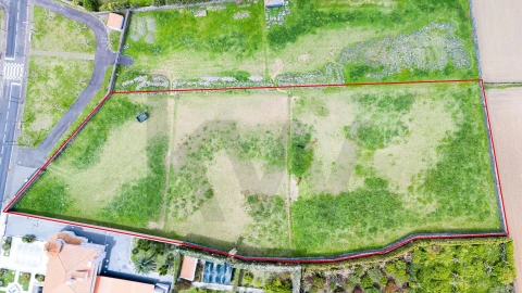 Terreno para Venda em Rabo de Peixe